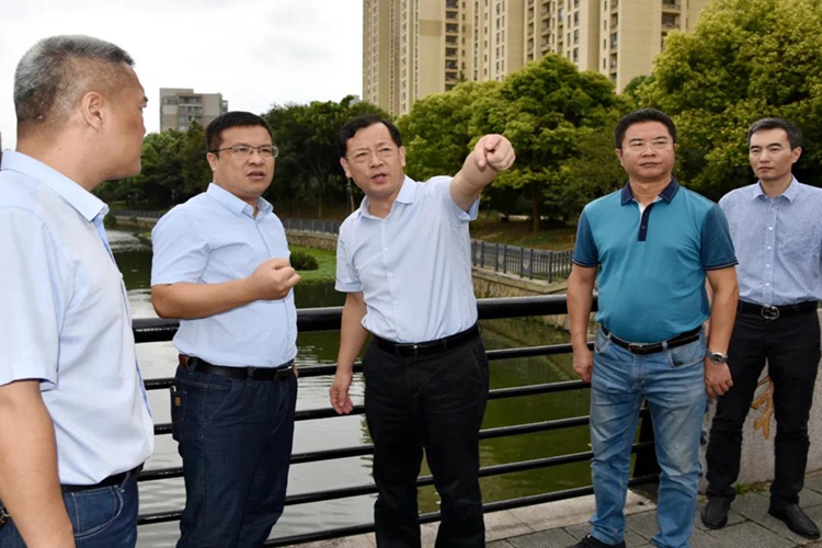 常州市天宁区人民政府 - 区领导开展中秋节假日专项