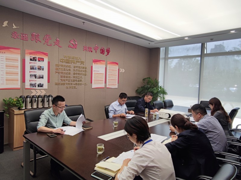 天宁区委常委 副区长郑亚调研指导区行政审批局工