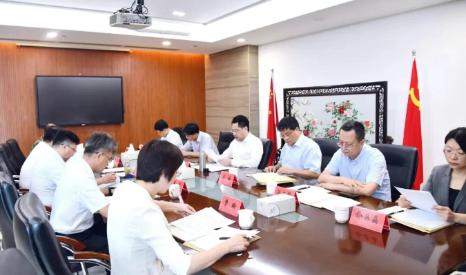 区委常委会召开会议